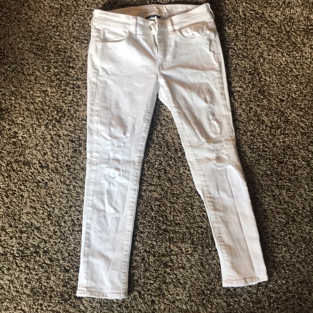 American Eagle Super stretch White Carpis